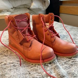 Pink waterproof Timberlands
